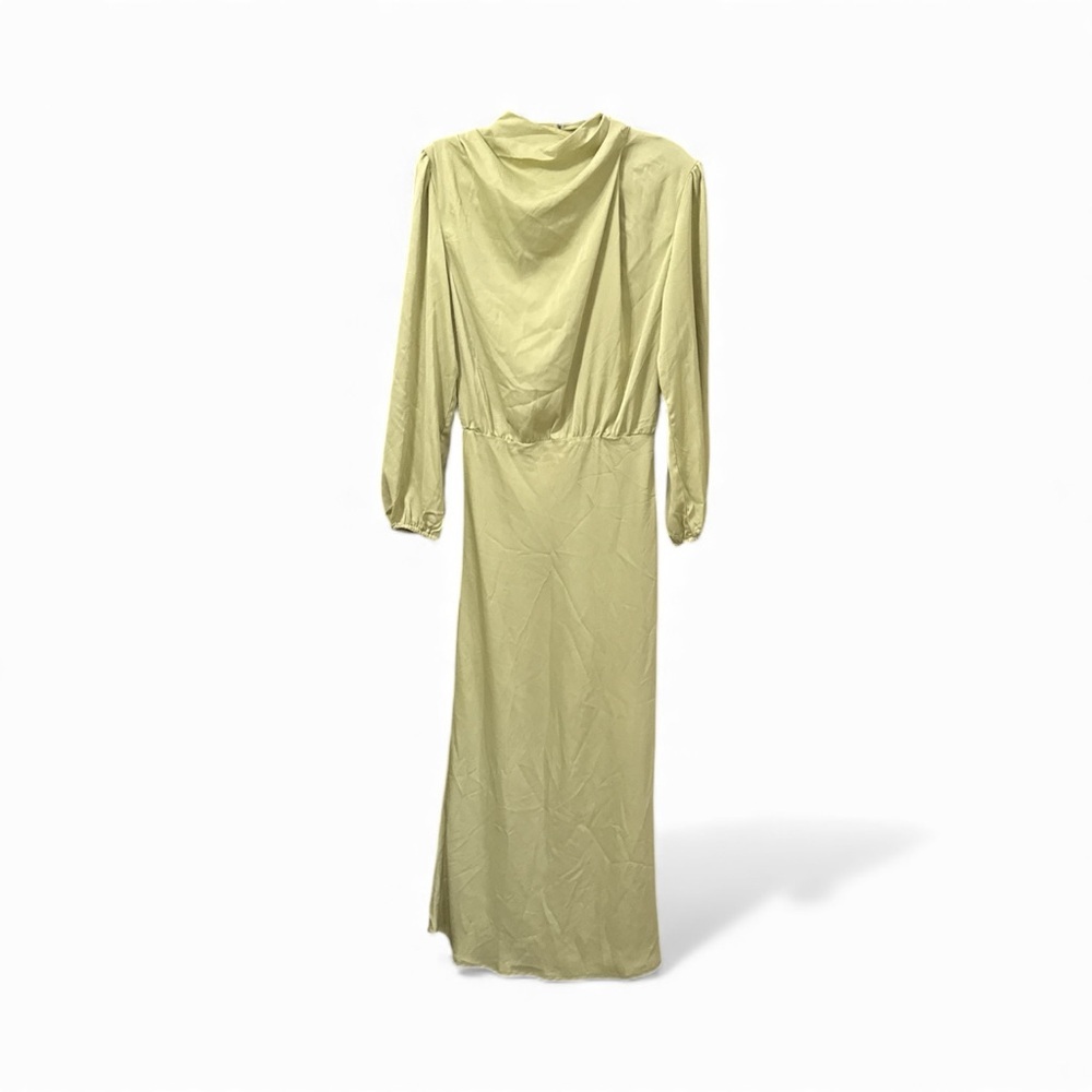 Chic Long Sleeve Dress in Light Green